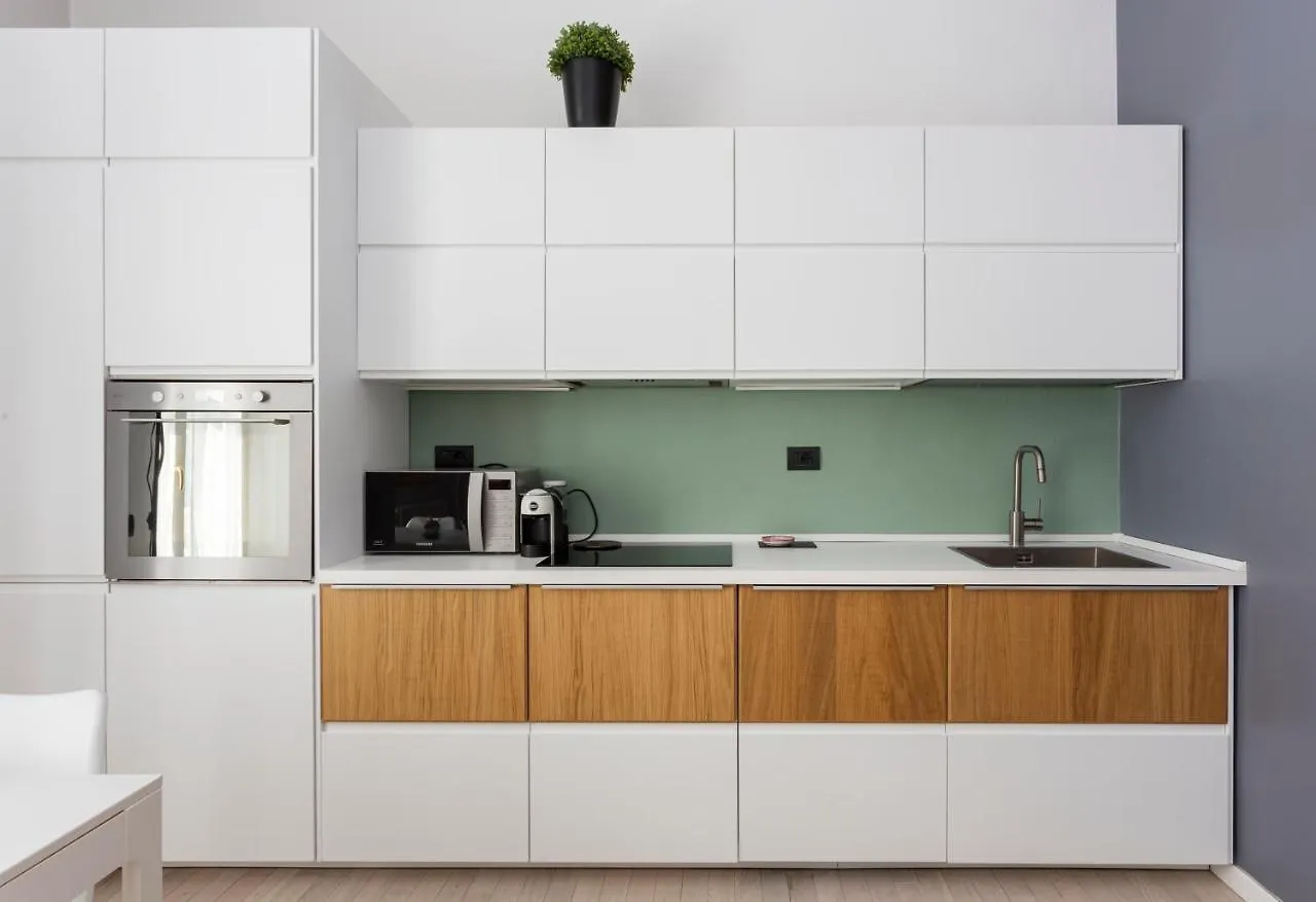 Lovely & Modern Home In China Town Area - Via Rosmini Milan Apartment